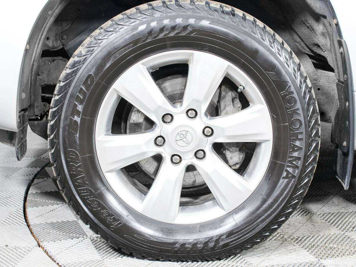 Toyota Land Cruiser Prado, 2011 Фото №15