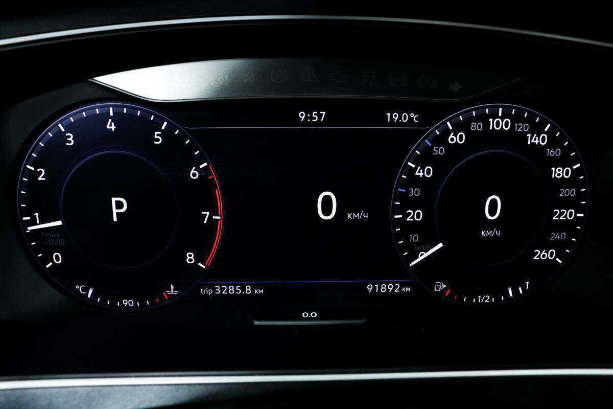 Volkswagen Tiguan, 2018 Фото №10