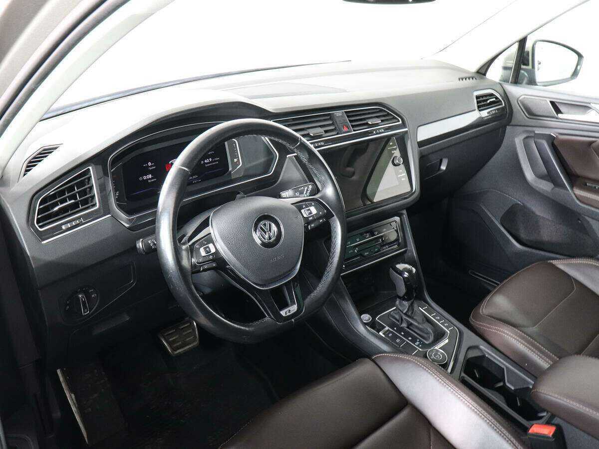 Volkswagen Tiguan, 2018 Фото №9