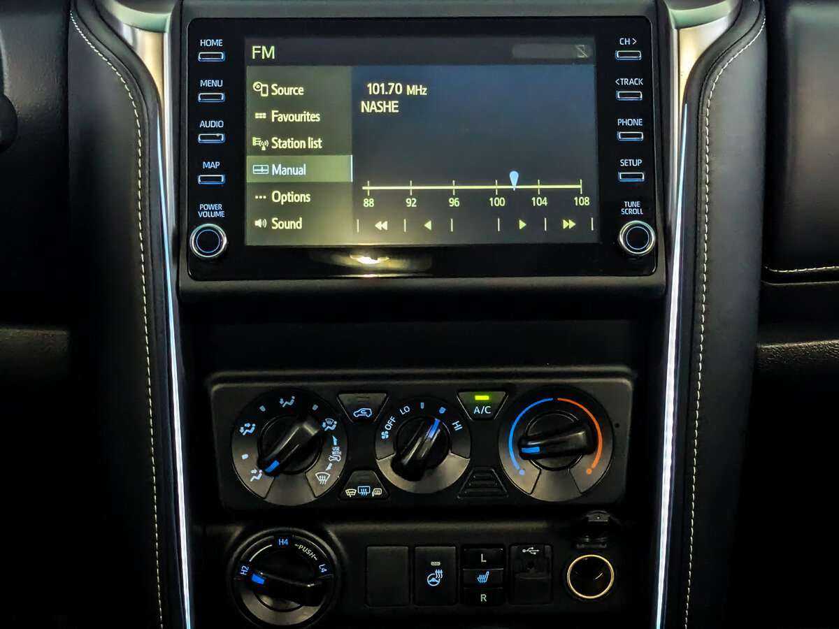 Toyota Fortuner, 2021 Фото №12