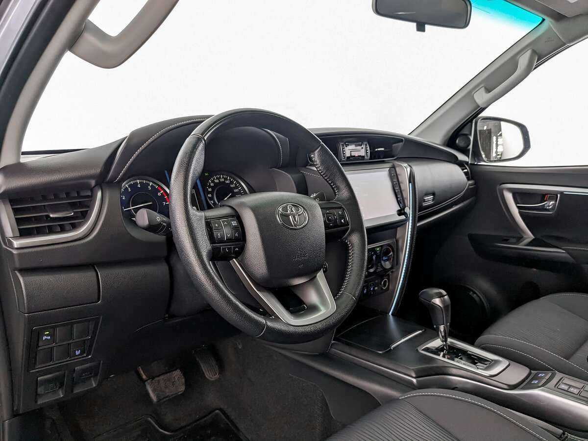 Toyota Fortuner, 2021 Фото №13