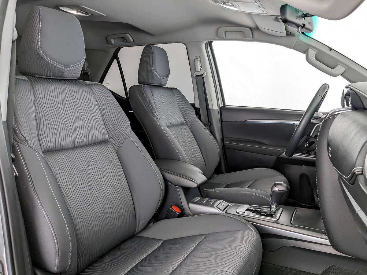 Toyota Fortuner, 2021 Фото №18