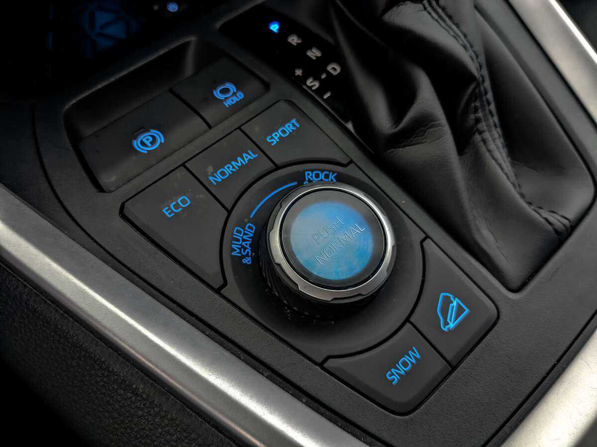 Toyota RAV4, 2022 Фото №27