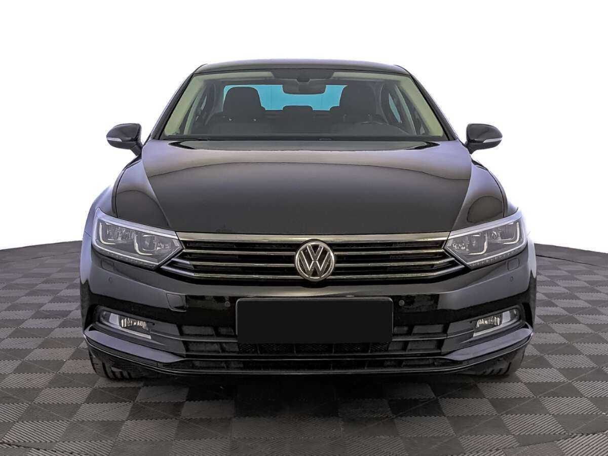 Volkswagen Passat, 2016 - 61 012 км. | Фото №2