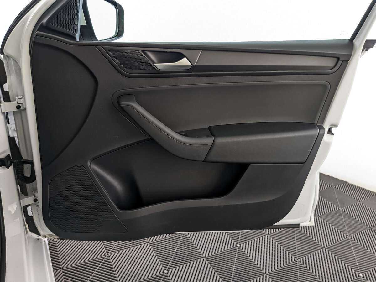 Volkswagen Polo, 2021 Фото №18