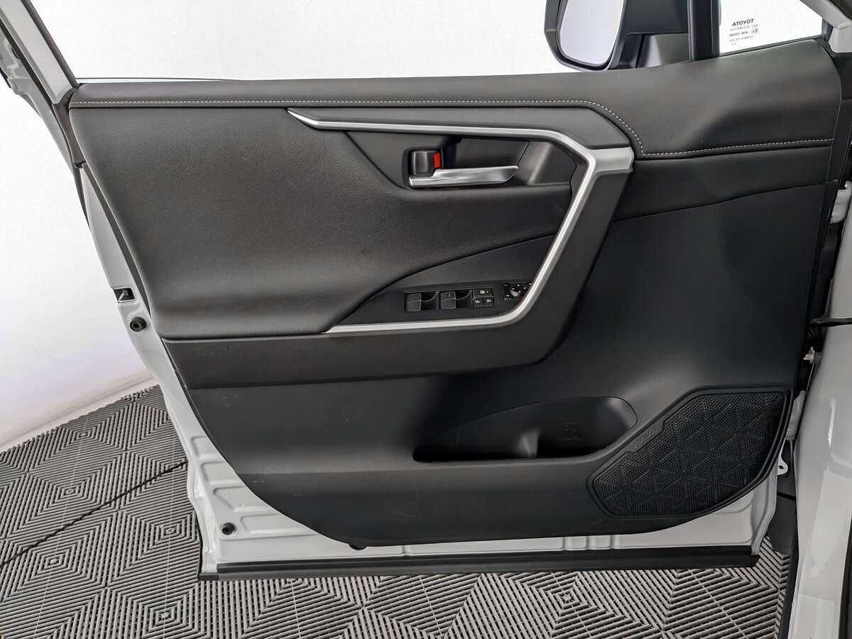 Toyota RAV4, 2020 Фото №15