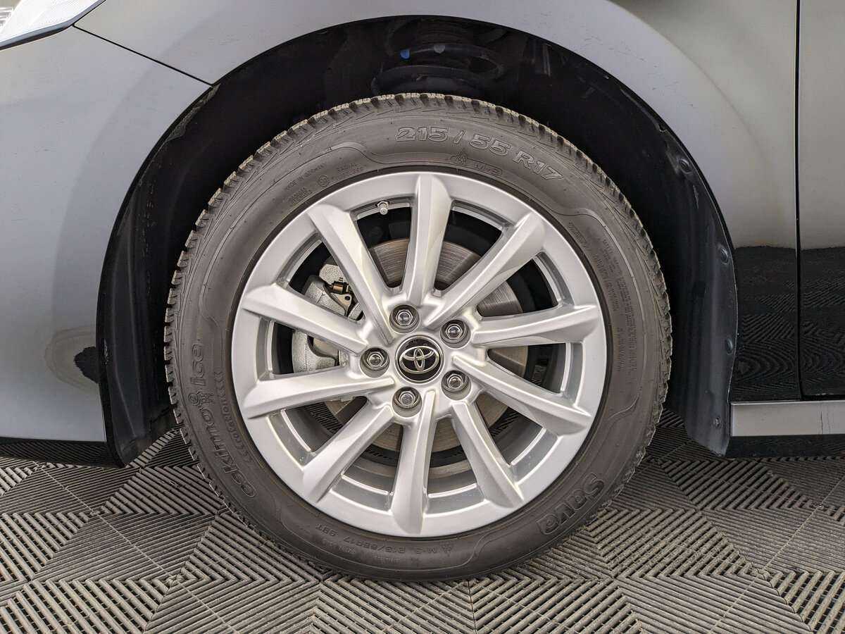 Toyota Camry, 2021 Фото №12