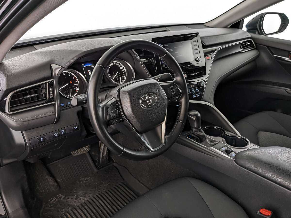 Toyota Camry, 2021 Фото №11