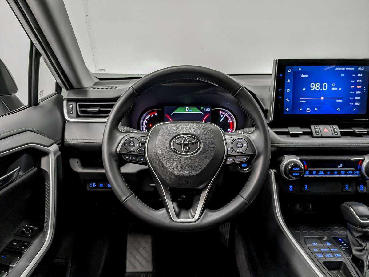 Toyota RAV4, 2022 Фото №17