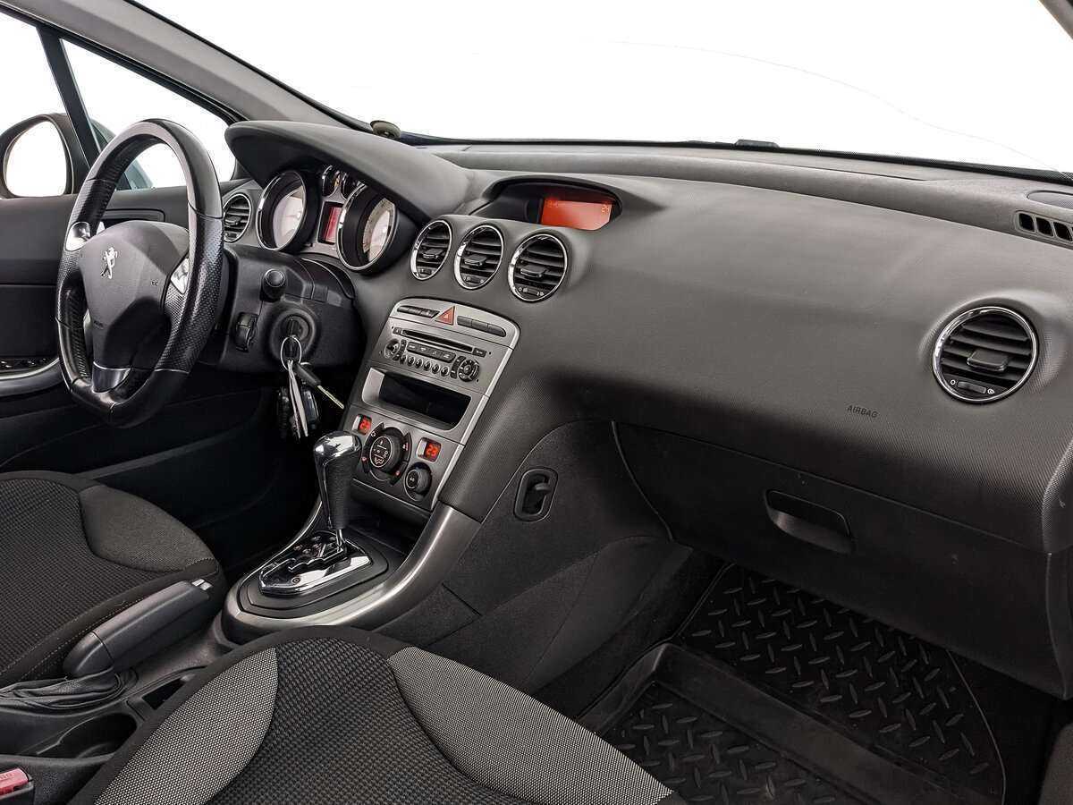 Peugeot 308, 2011 Фото №9