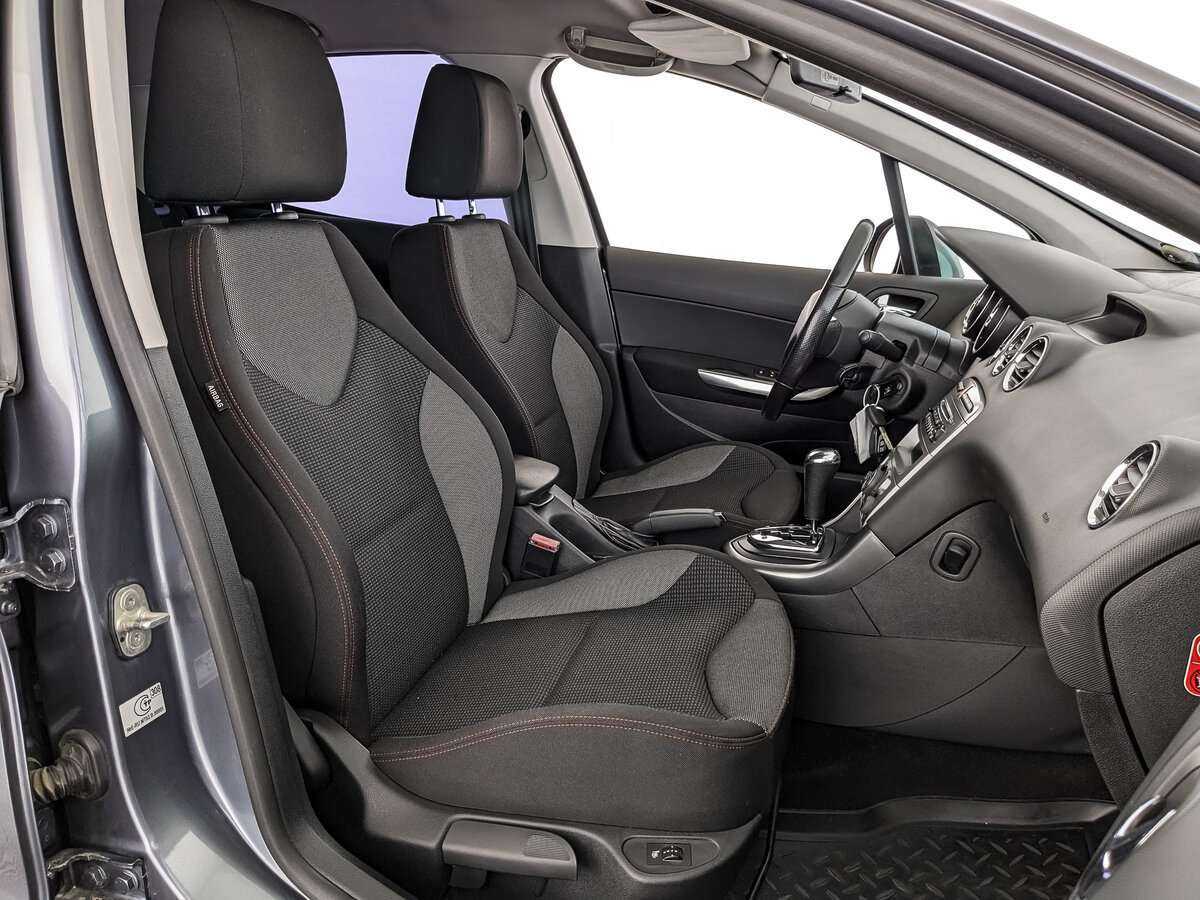 Peugeot 308, 2011 Фото №20