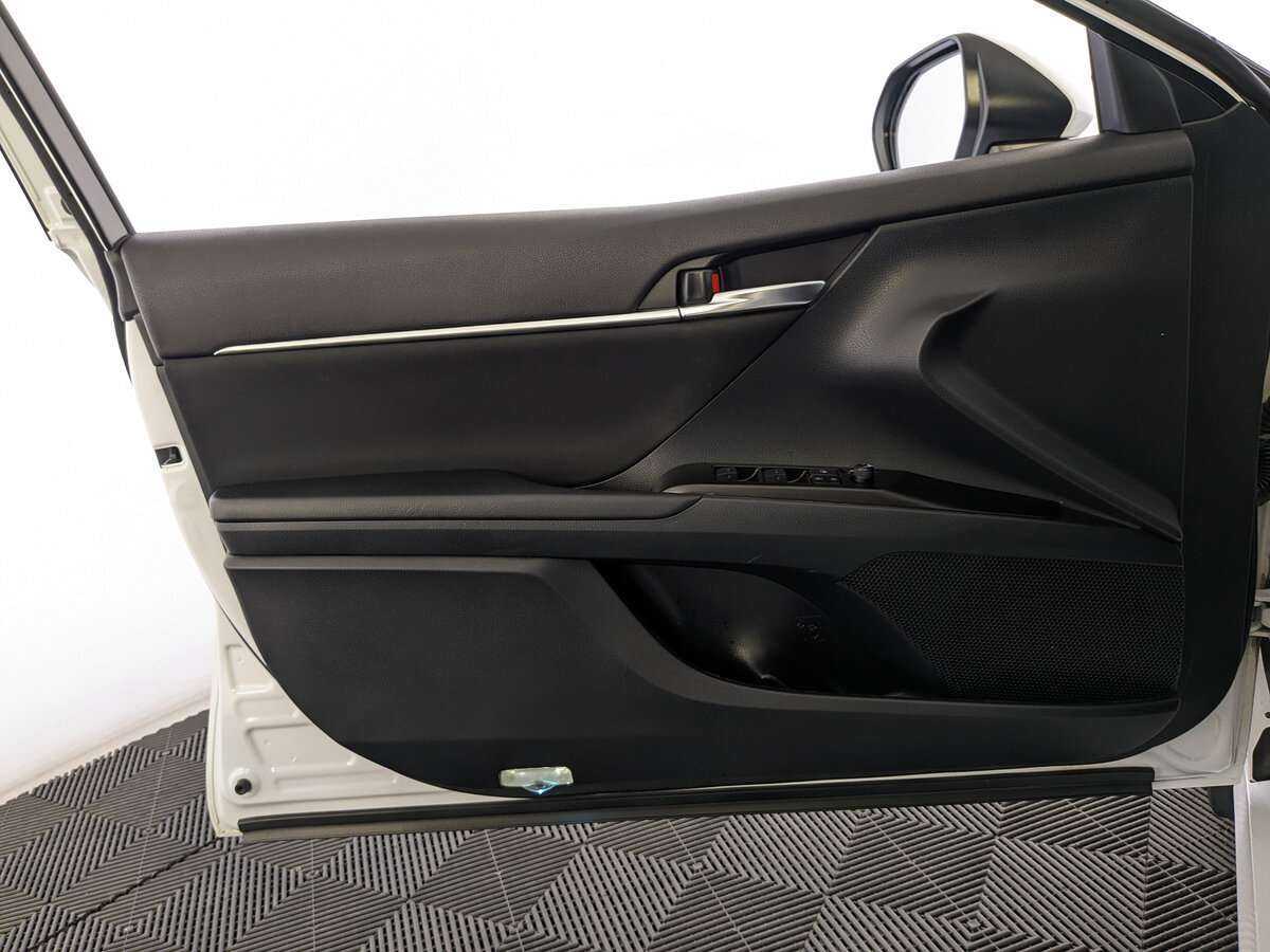 Toyota Camry, 2022 Фото №15