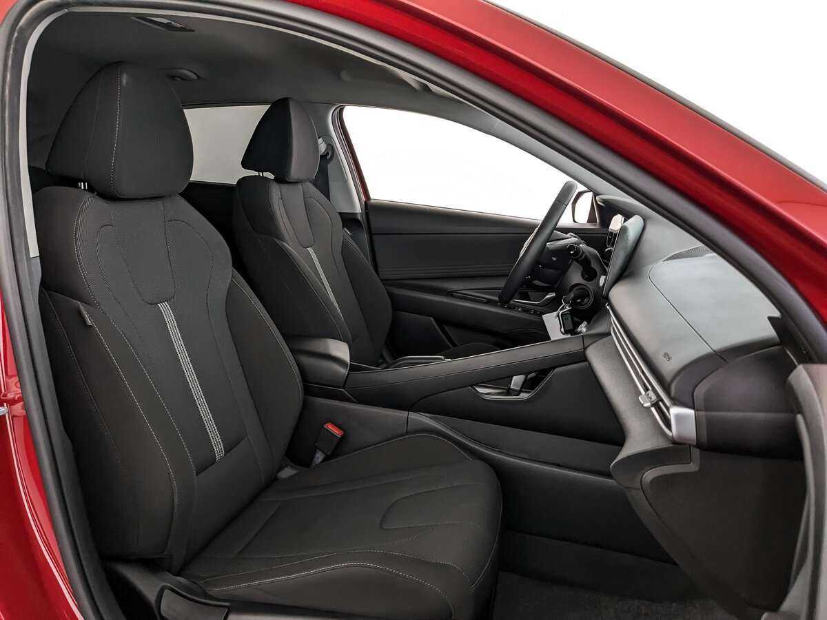 Hyundai Elantra, 2021 Фото №20