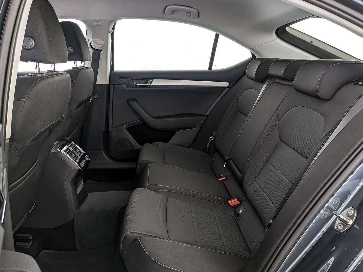 Skoda Superb, 2019 Фото №14