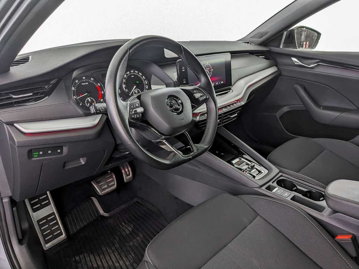 Skoda Octavia, 2022 Фото №14