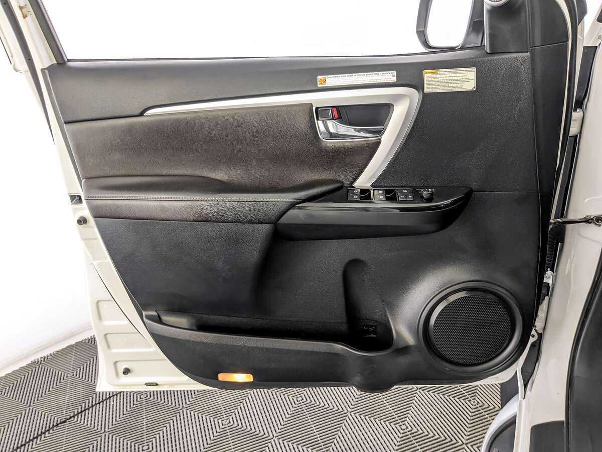 Toyota Fortuner, 2019 Фото №15