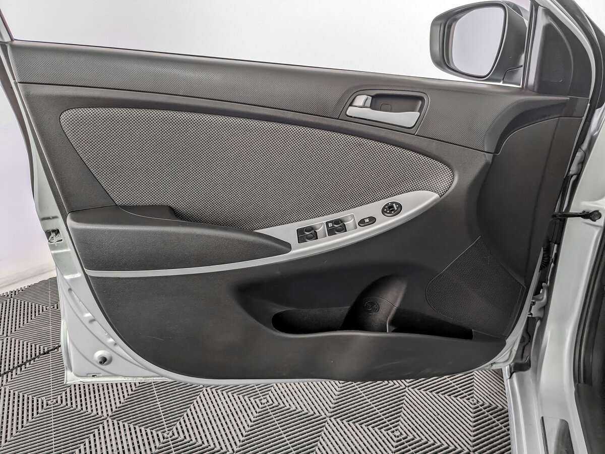 Hyundai Solaris, 2011 Фото №12