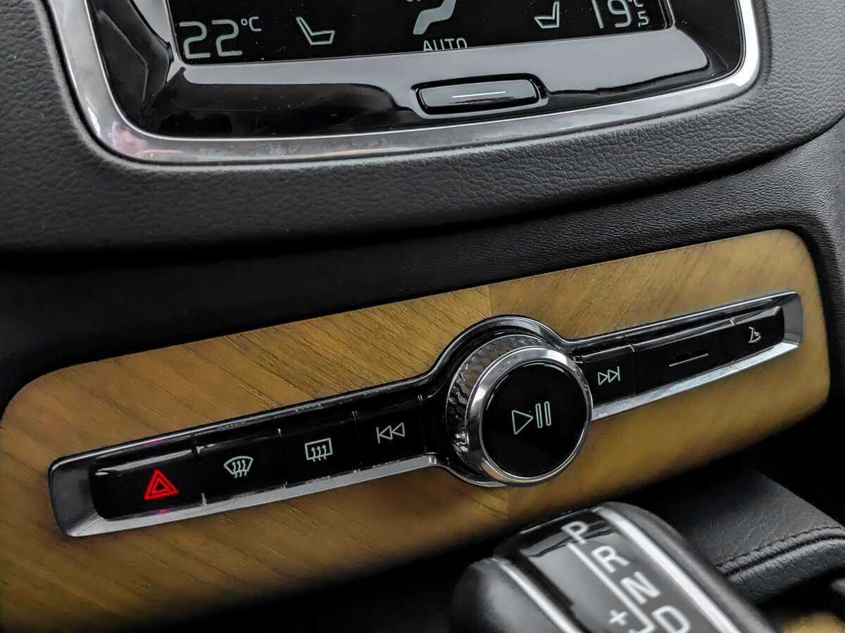 Volvo XC90, 2021 Фото №24