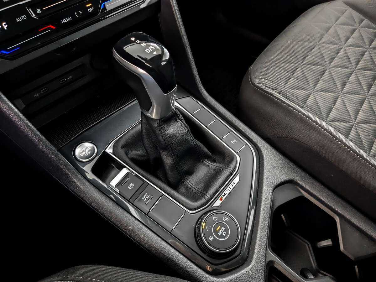 Volkswagen Tiguan, 2020 Фото №21