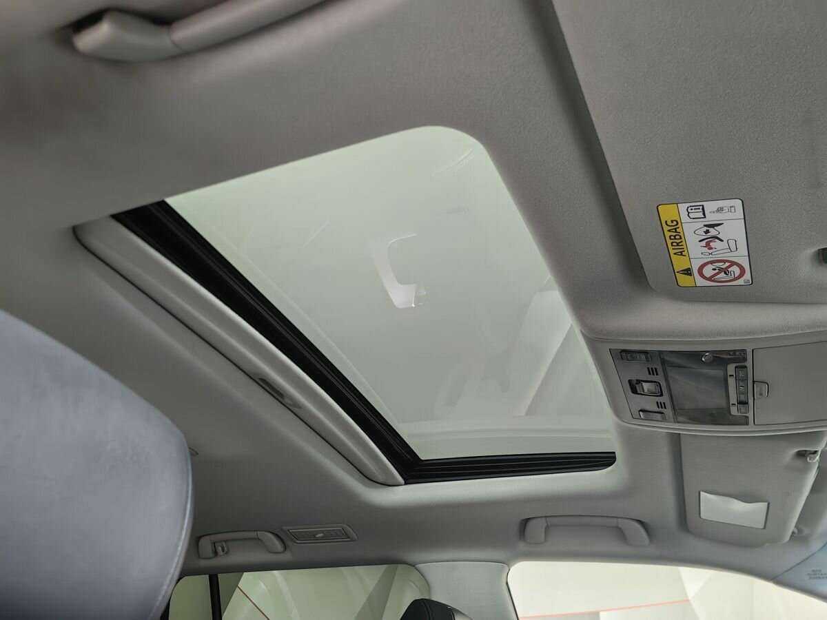 Toyota Land Cruiser, 2018 Фото №16