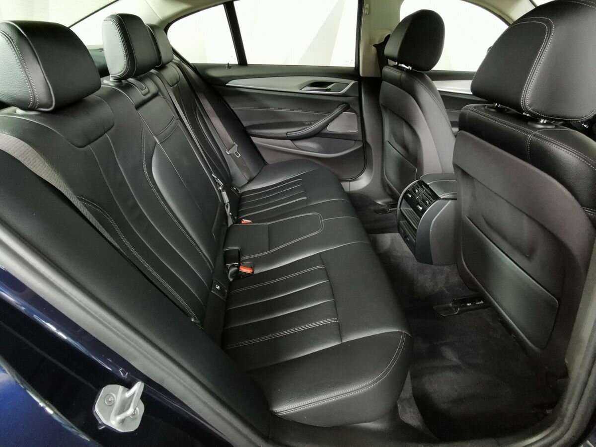 BMW 5 серии 520d xDrive, 2018 Фото №12