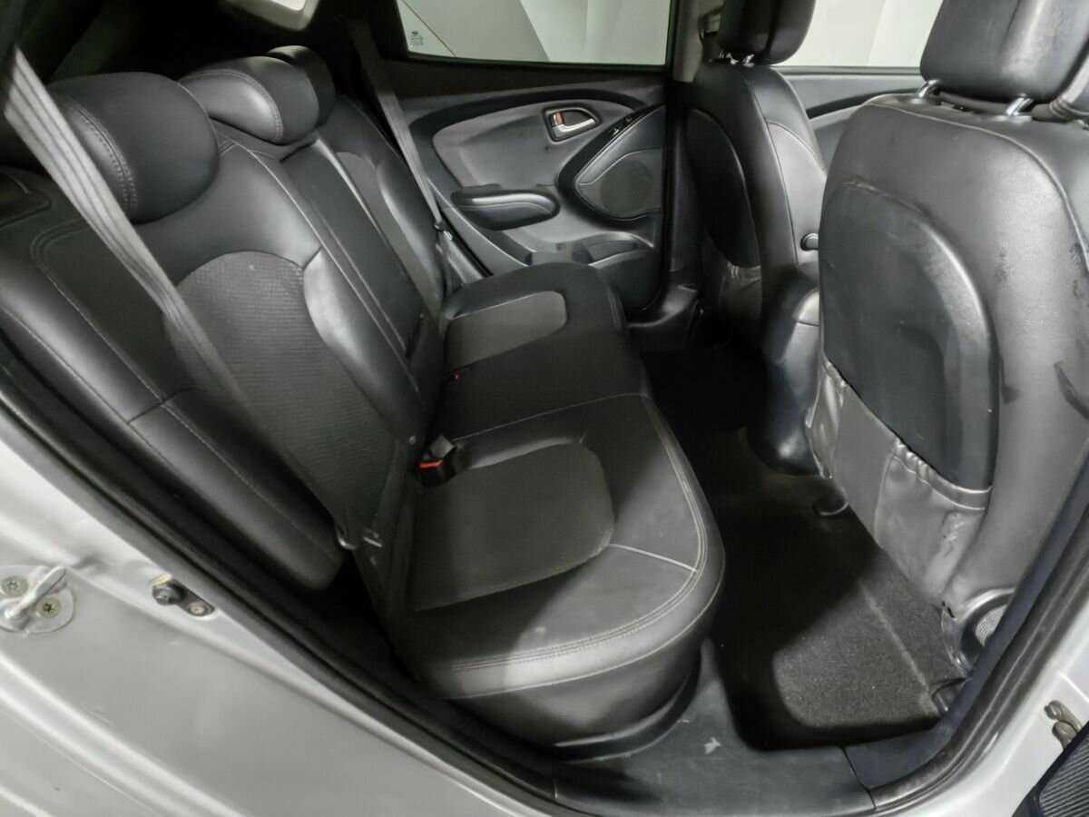 Hyundai ix35, 2010 Фото №12