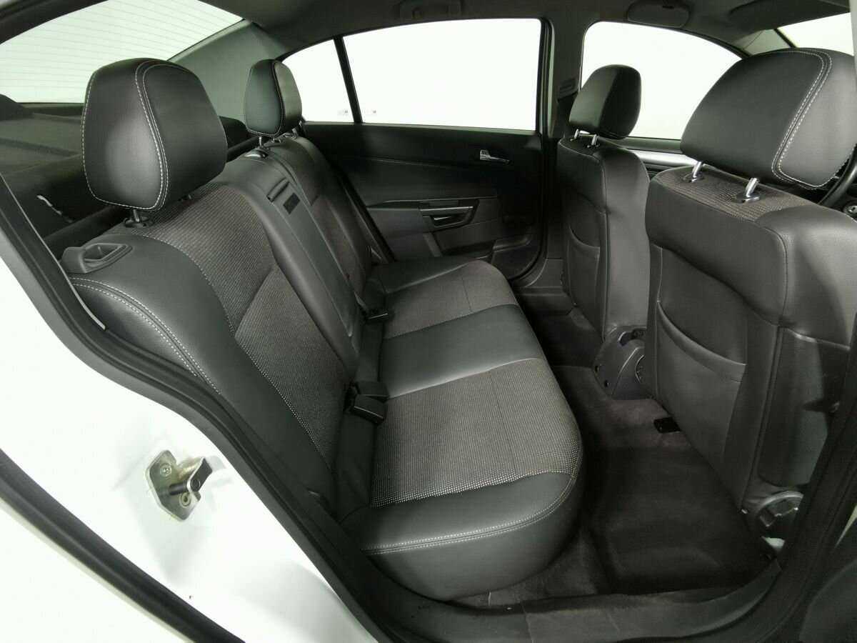 Opel Astra, 2011 Фото №12