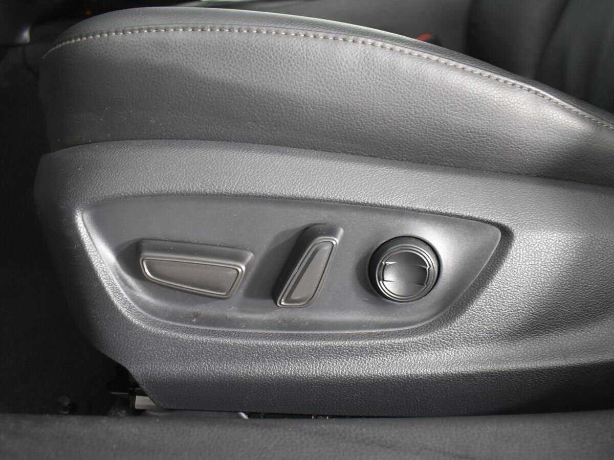 Toyota Camry, 2021 Фото №8