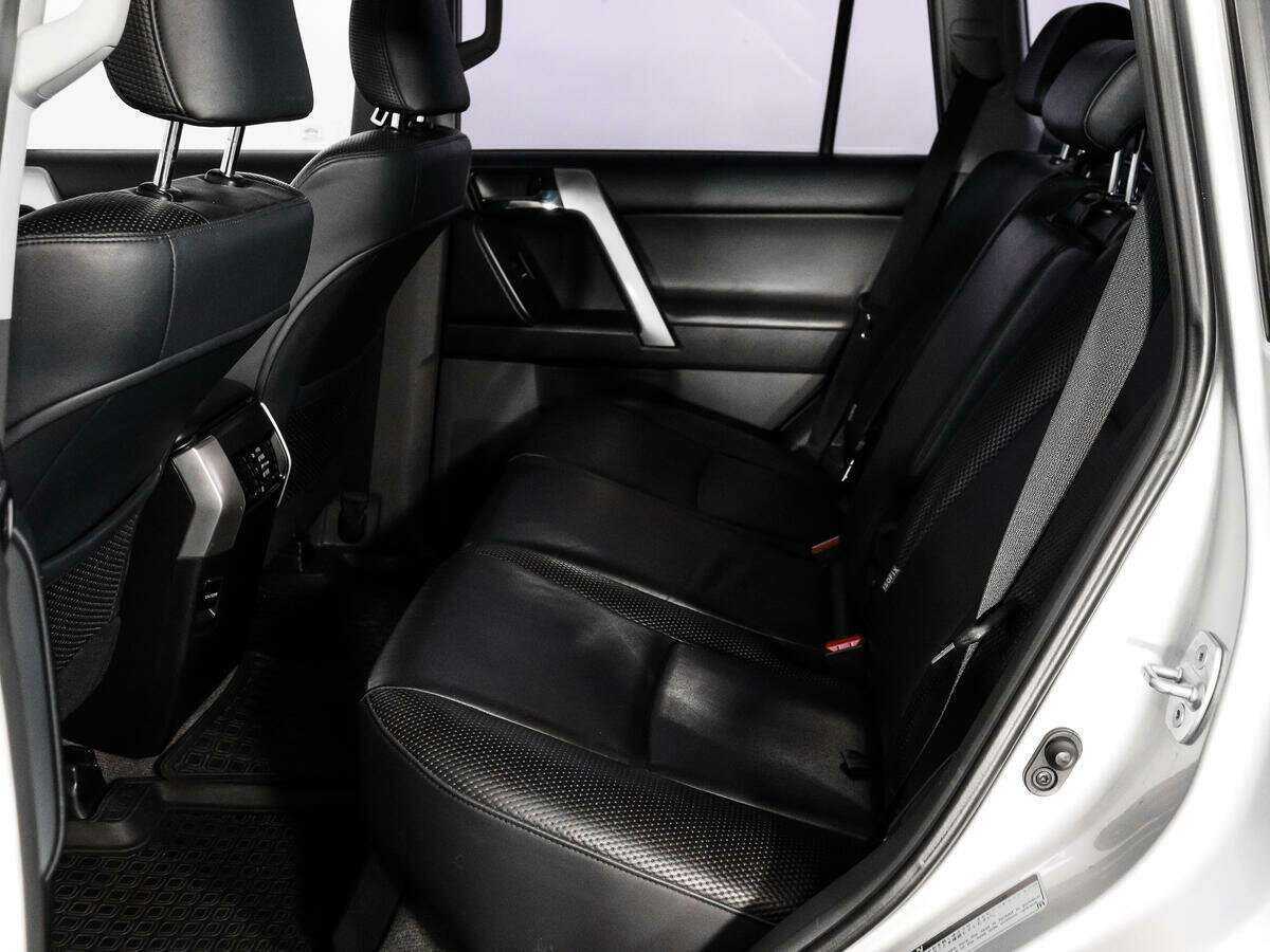 Toyota Land Cruiser Prado, 2011 Фото №13