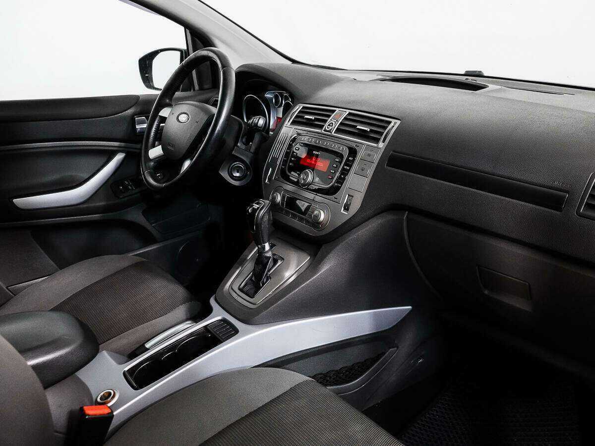 Ford Kuga, 2011 Фото №11