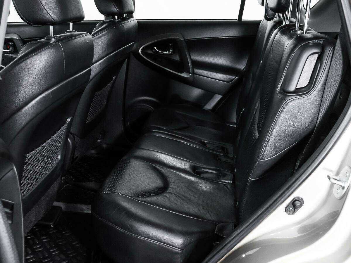 Toyota RAV4, 2010 Фото №12