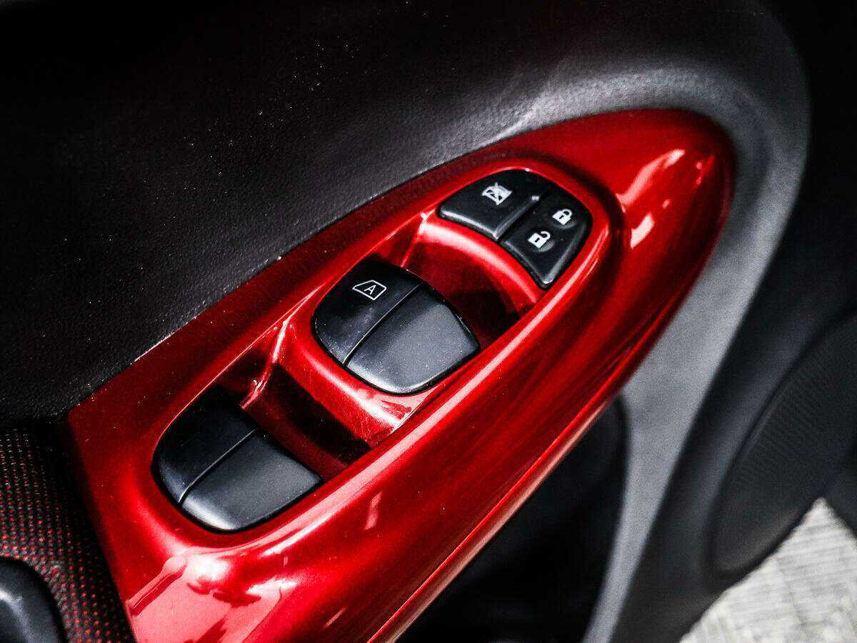 Nissan Juke, 2011 Фото №10