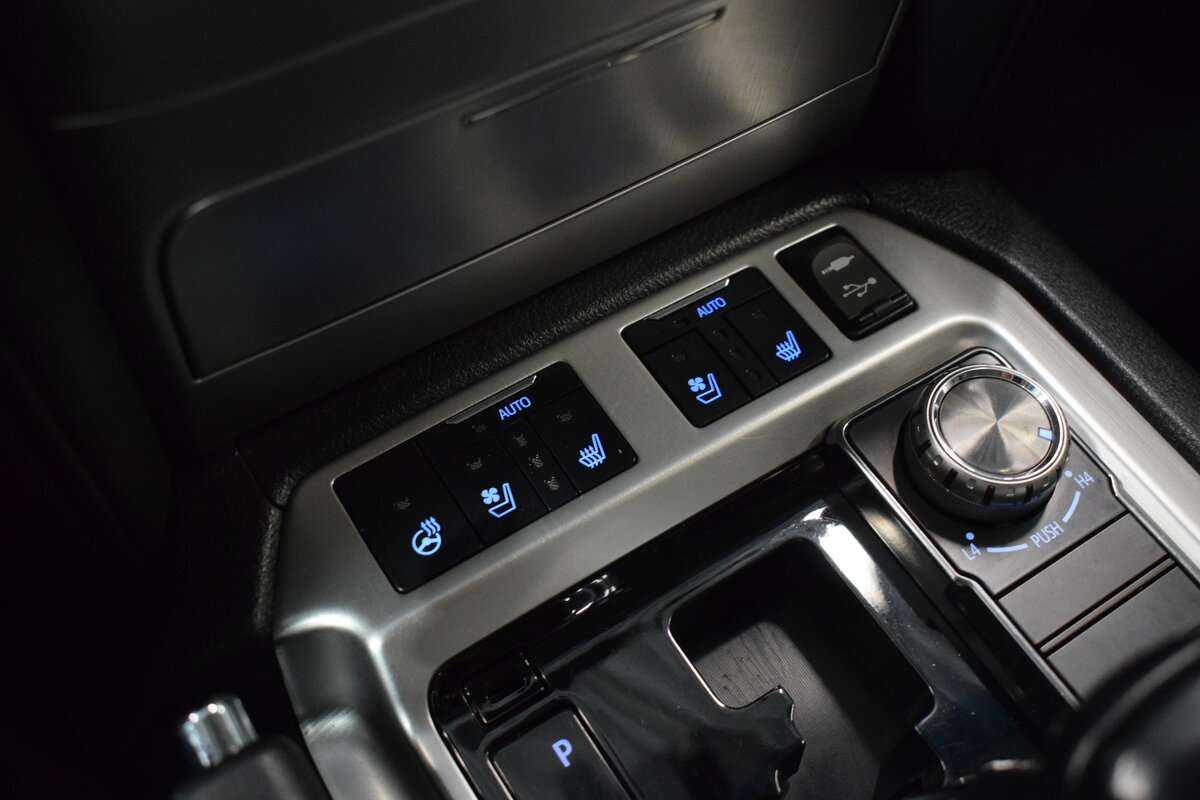 Toyota Land Cruiser, 2015 Фото №29