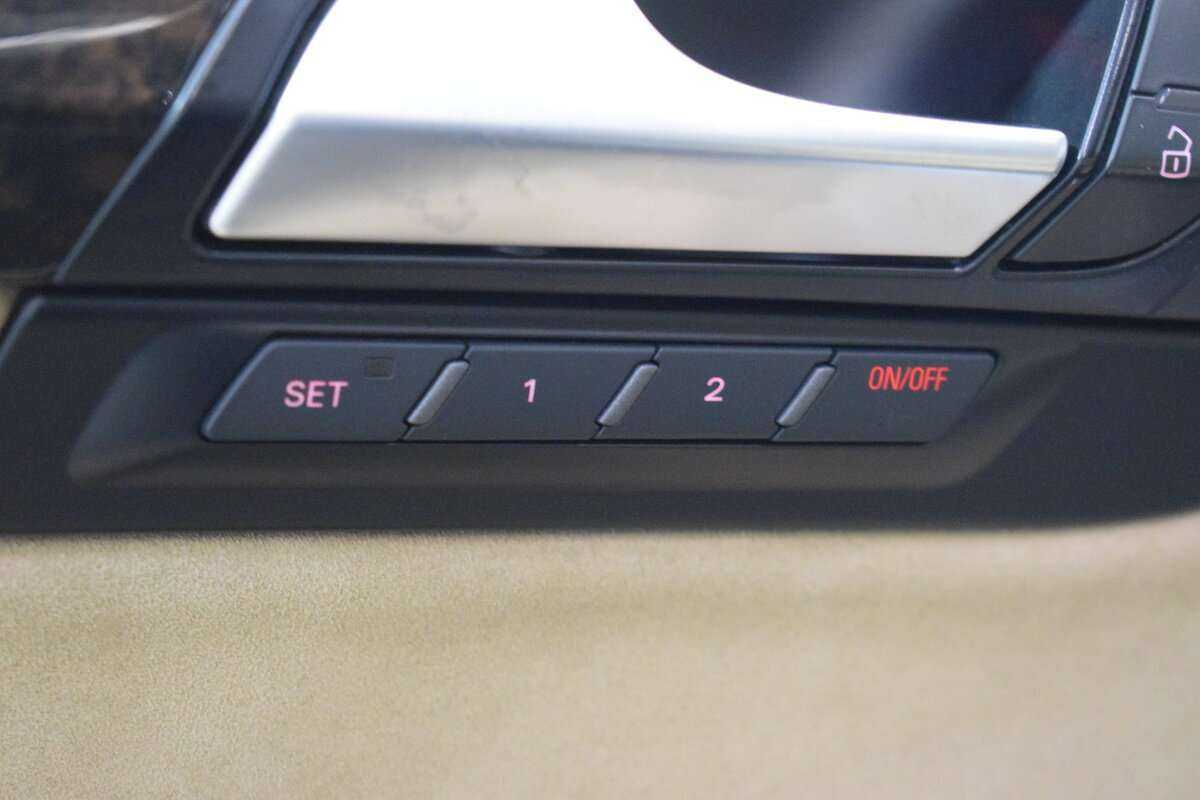 Audi Q7, 2014 Фото №9