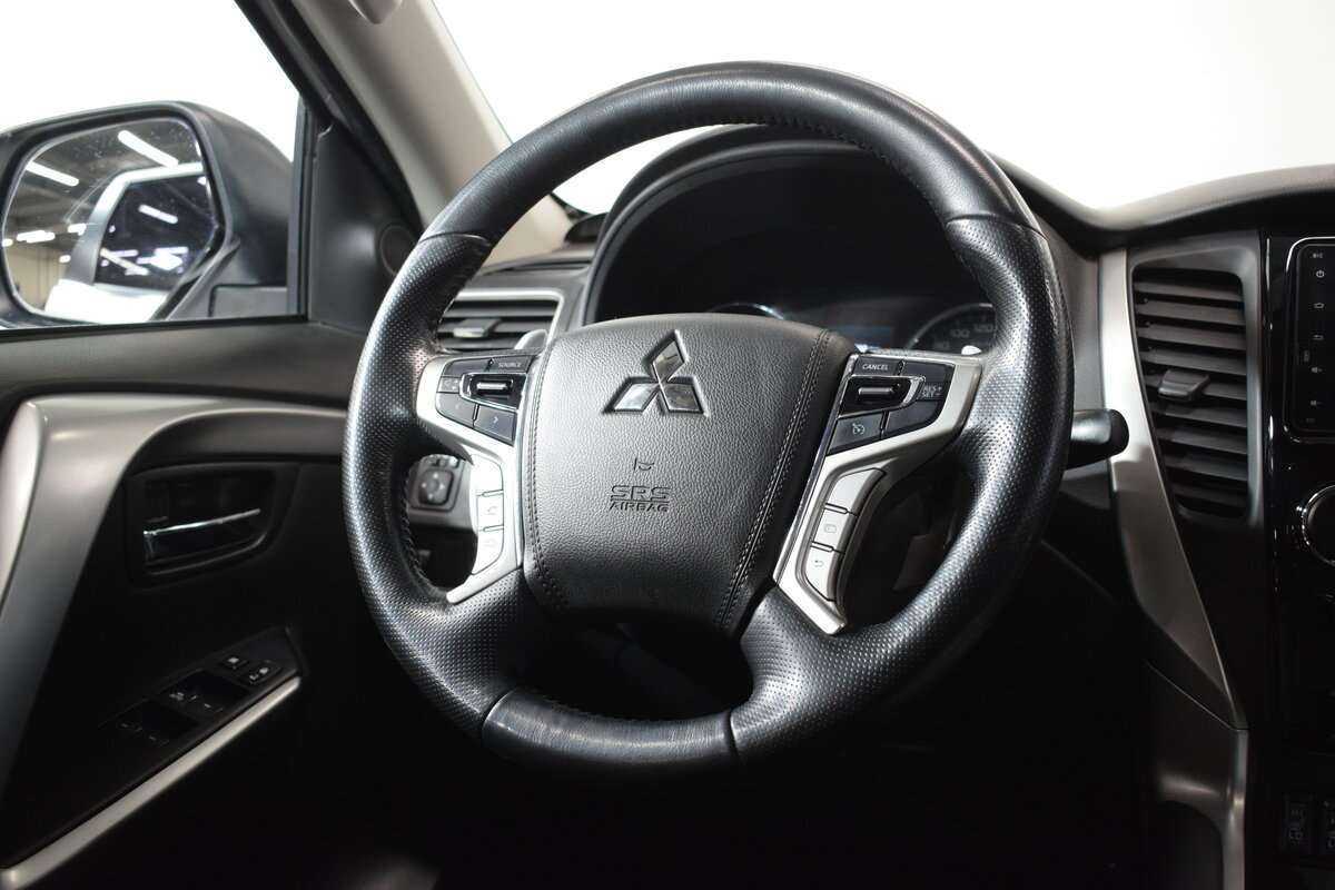 Mitsubishi Pajero Sport, 2019 Фото №14