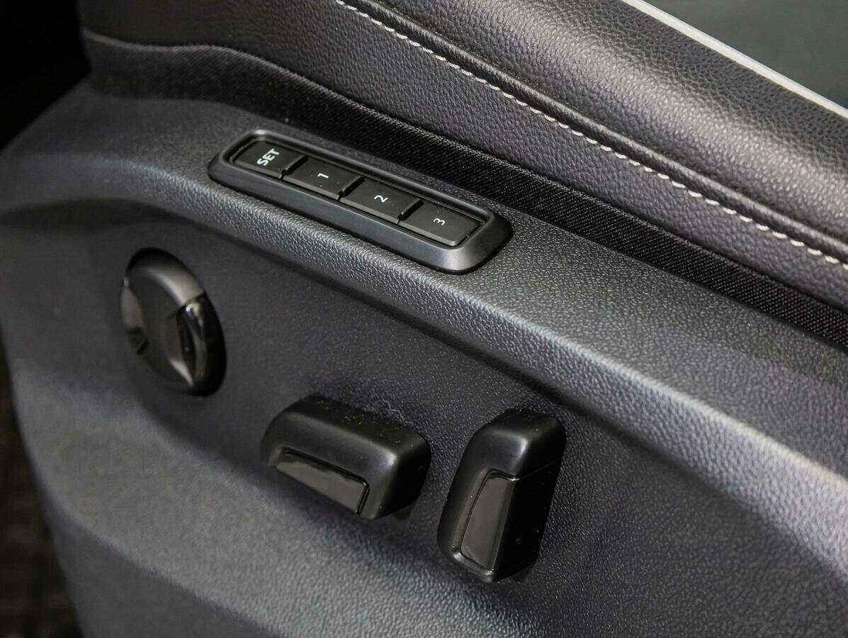 Volkswagen Tiguan, 2021 Фото №18