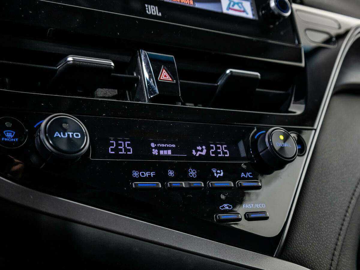 Toyota Camry, 2021 Фото №13