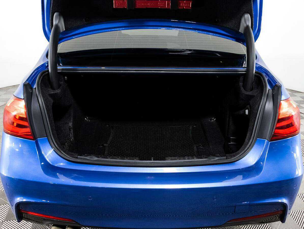 BMW 3 серии 320i xDrive, 2017 Фото №20