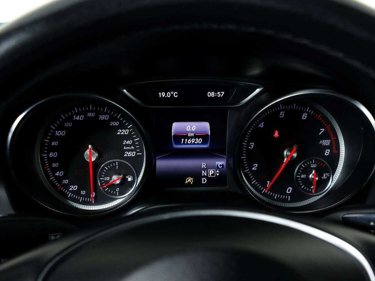 Mercedes-Benz CLA 200, 2018 Фото №20