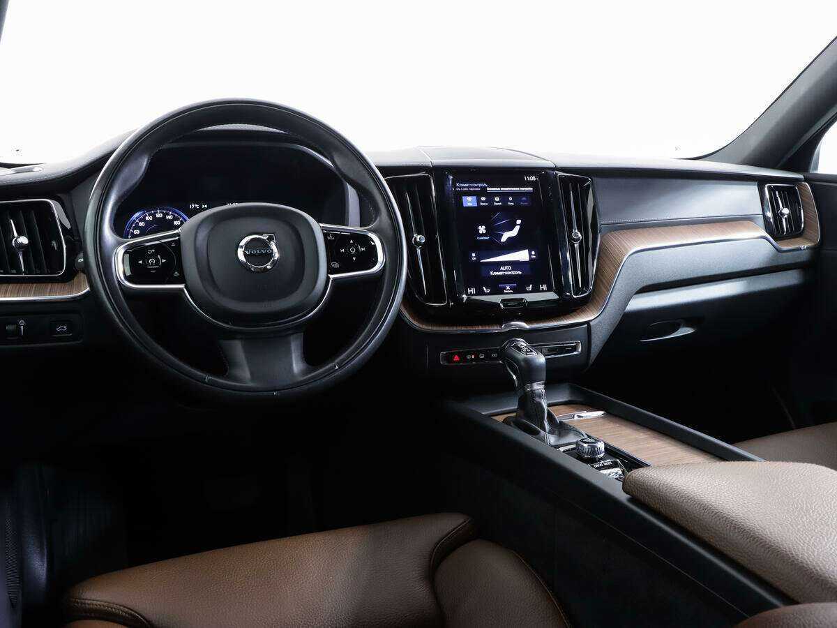 Volvo XC60, 2021 Фото №10