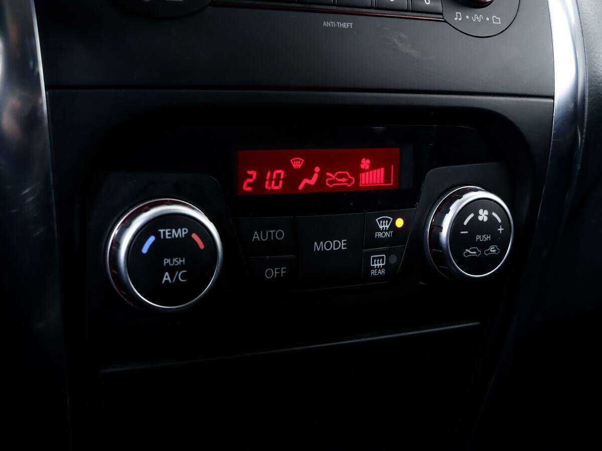 Suzuki SX4, 2010 Фото №15