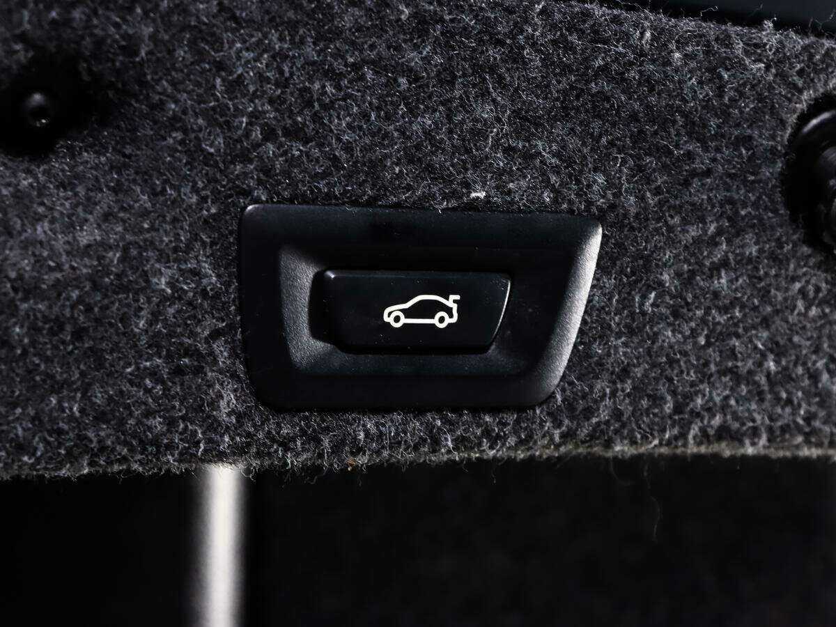 BMW 5 серии 520i, 2012 Фото №25