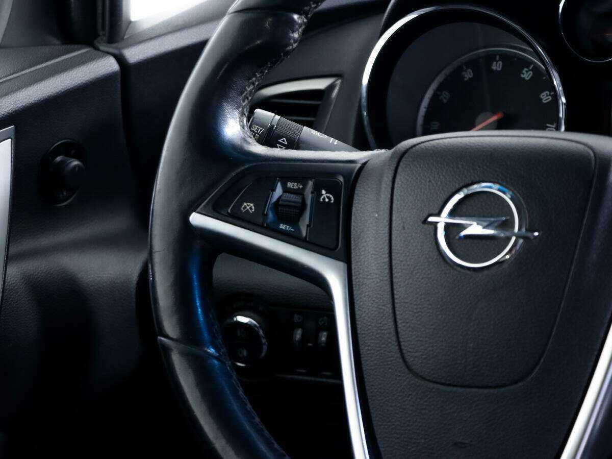 Opel Astra, 2010 Фото №12