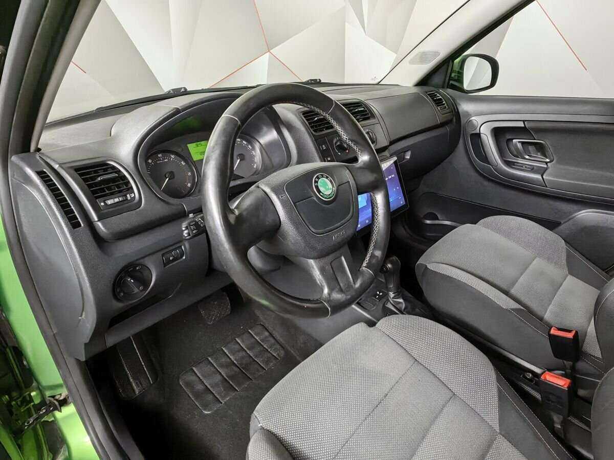 Skoda Fabia, 2011 Фото №14