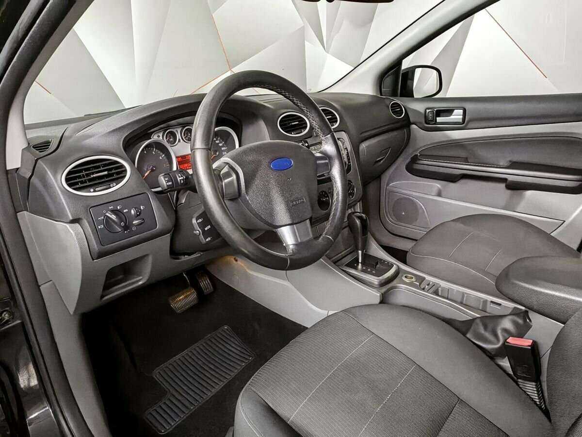 Ford Focus, 2010 Фото №14