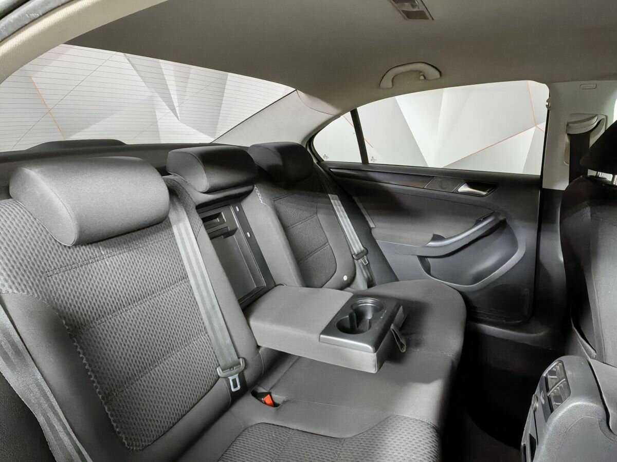 Volkswagen Jetta, 2011 Фото №10