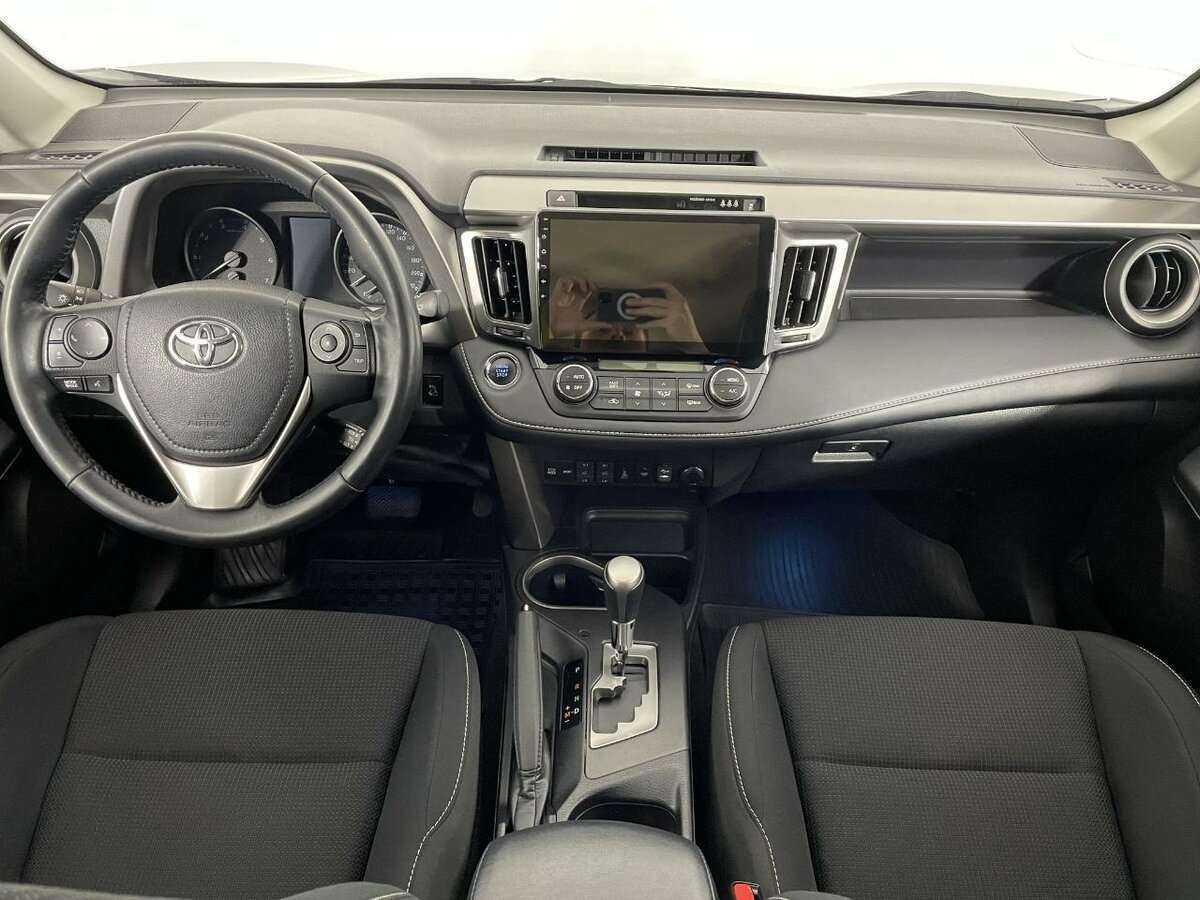 Toyota RAV4, 2018 - 86 830 км. | Фото №7