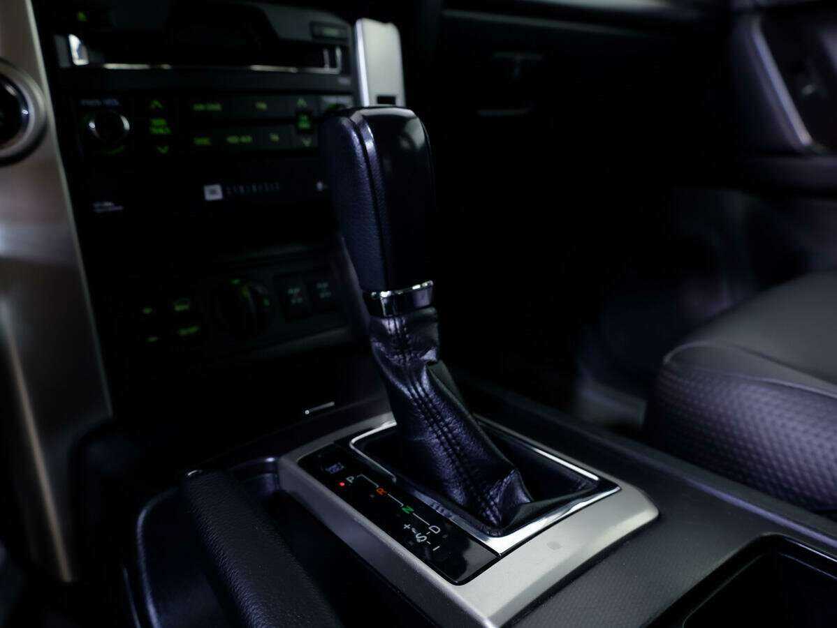 Toyota Land Cruiser Prado, 2013 Фото №22