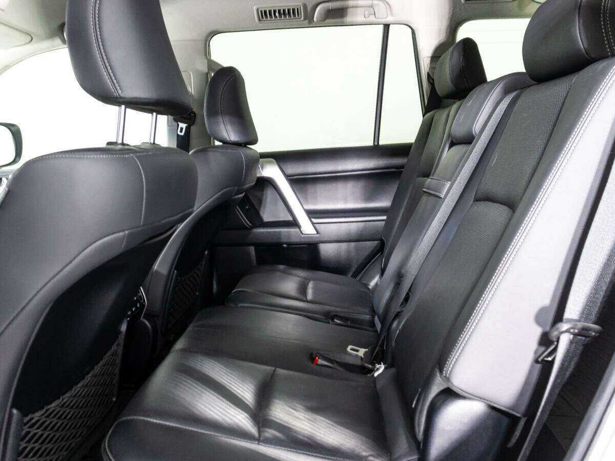 Toyota Land Cruiser Prado, 2017 Фото №10