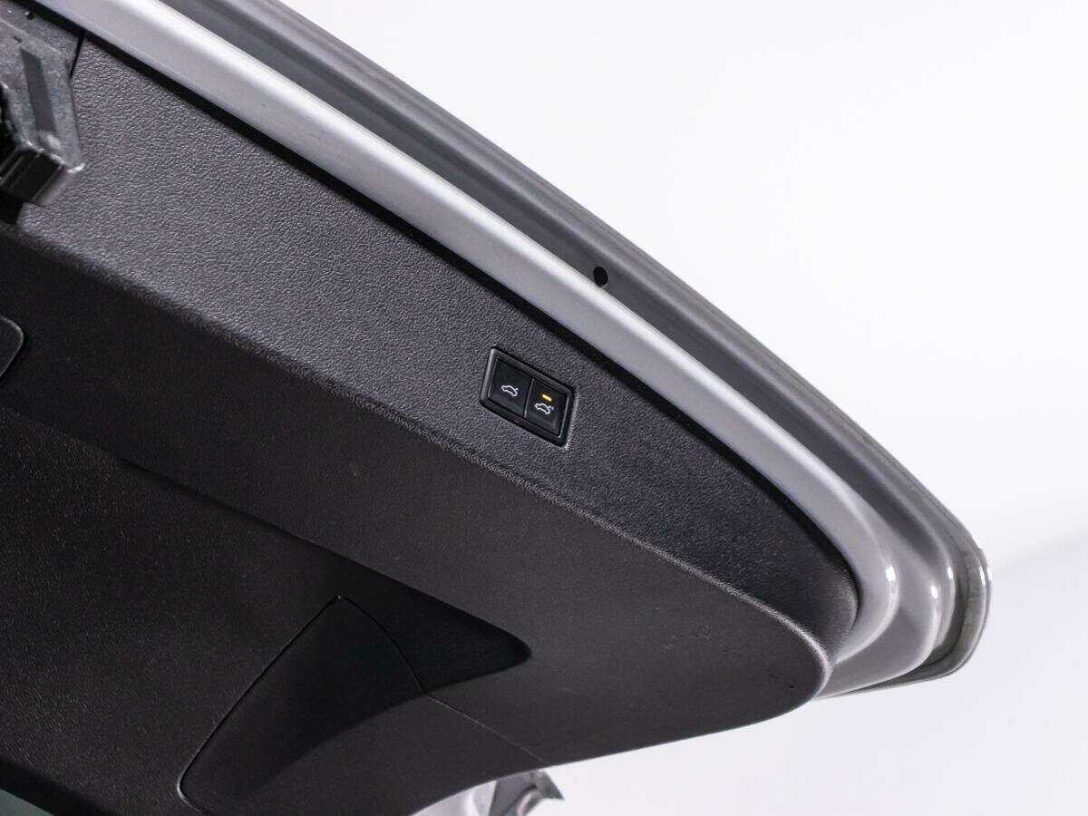 Volkswagen Tiguan, 2019 Фото №17